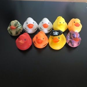 CLAW MACHINE ducks pack (NOT bath ducks NEVER used- they are from claw machine)